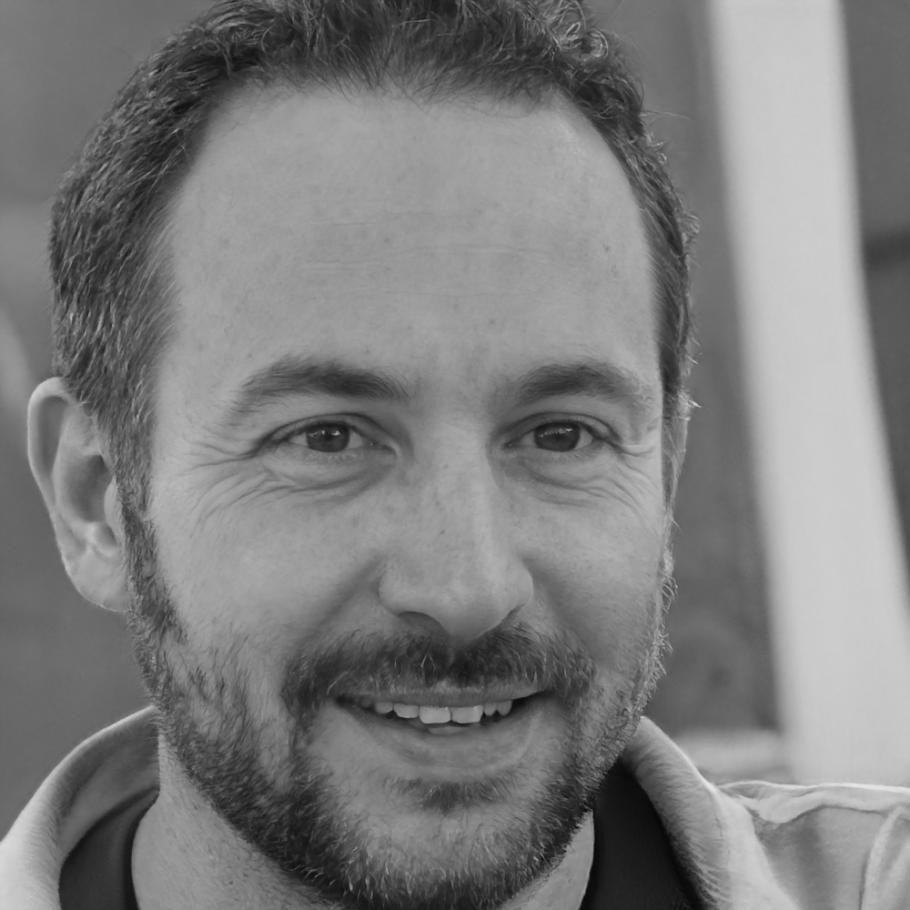 Instructor Santi Ruiz